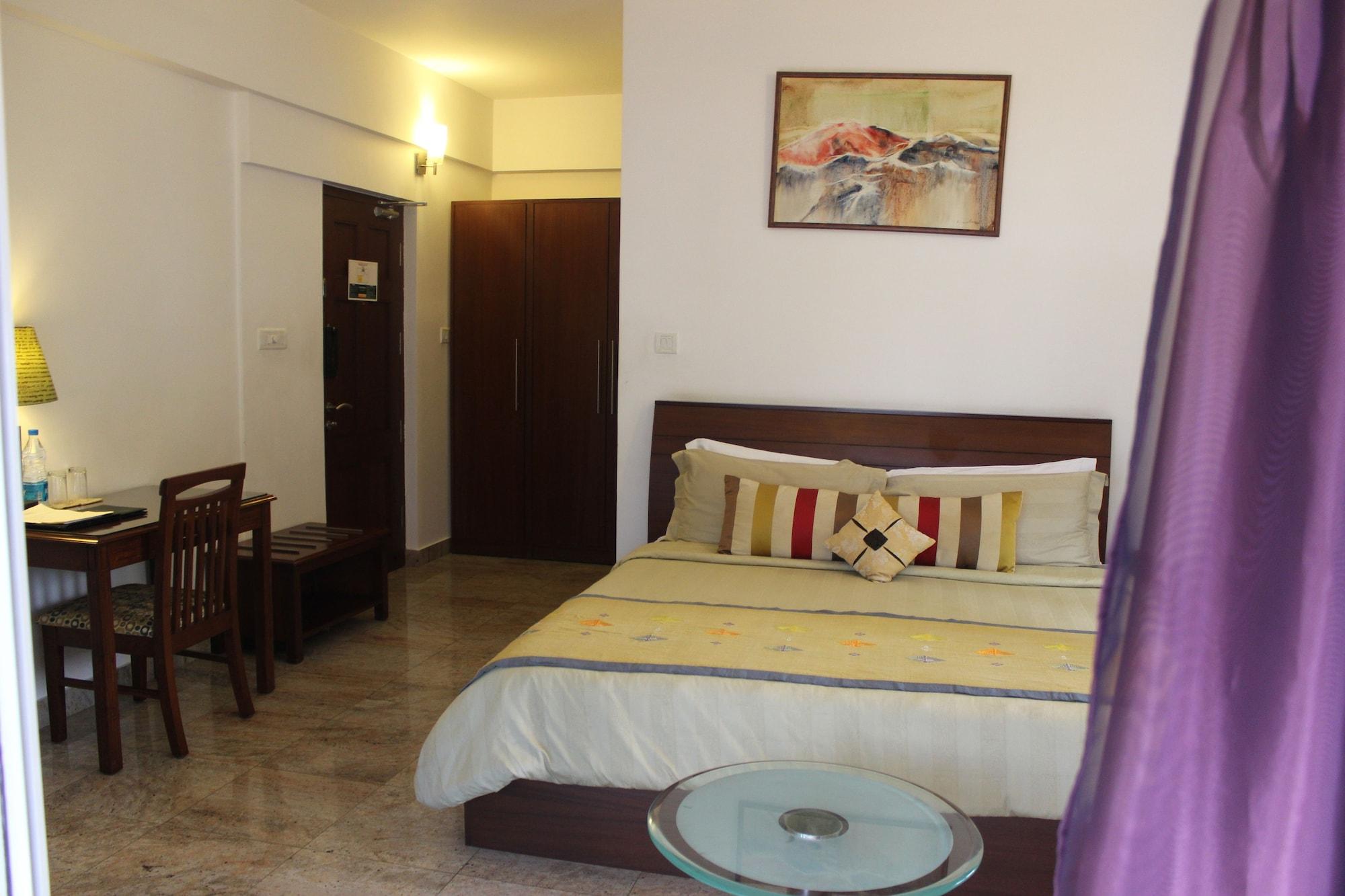 Justa Off Mg Road Hotel Bengaluru Kültér fotó