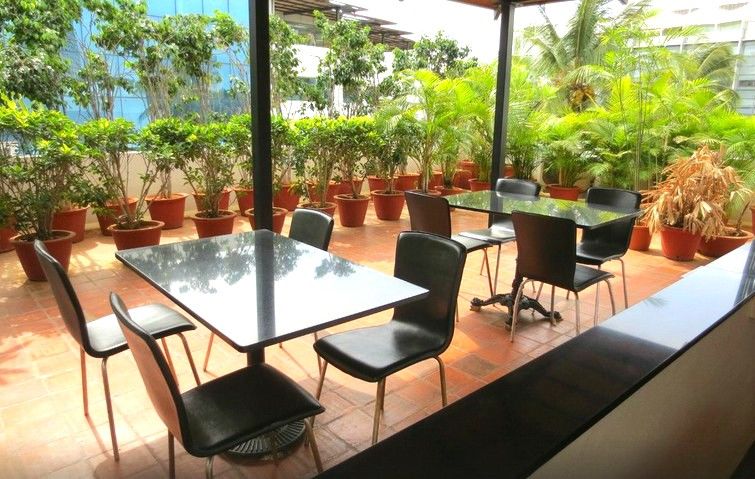 Justa Off Mg Road Hotel Bengaluru Kültér fotó