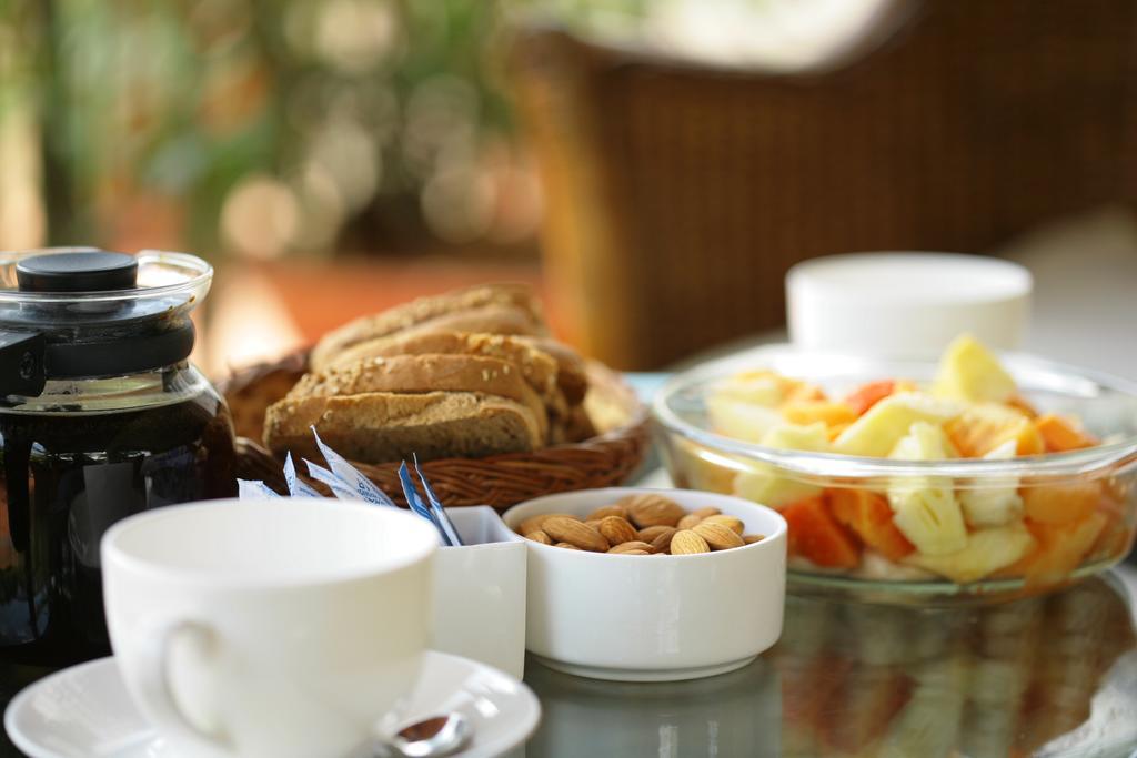 Justa Off Mg Road Hotel Bengaluru Kültér fotó
