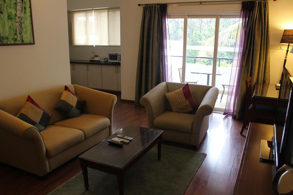 Justa Off Mg Road Hotel Bengaluru Kültér fotó