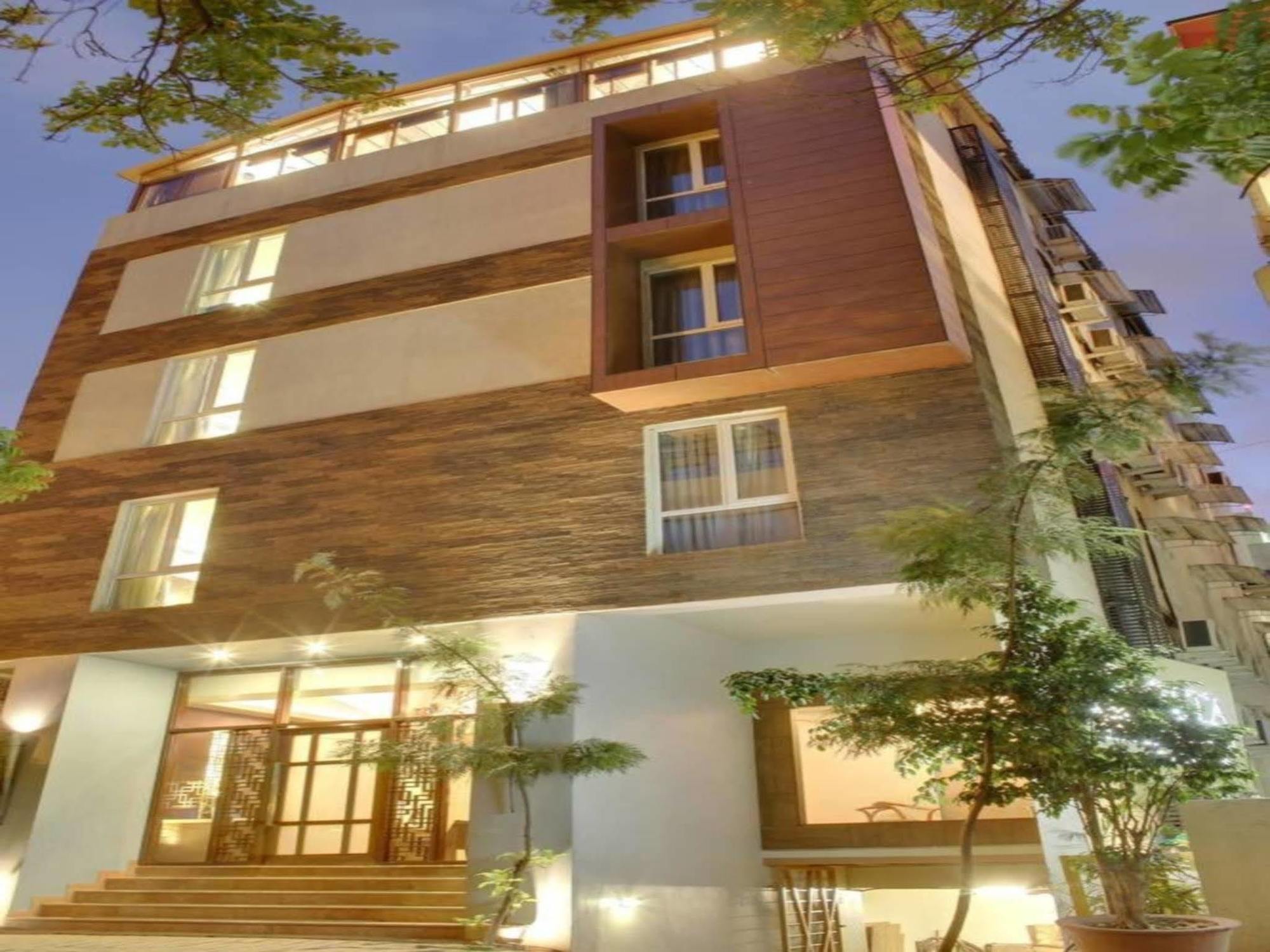 Justa Off Mg Road Hotel Bengaluru Kültér fotó
