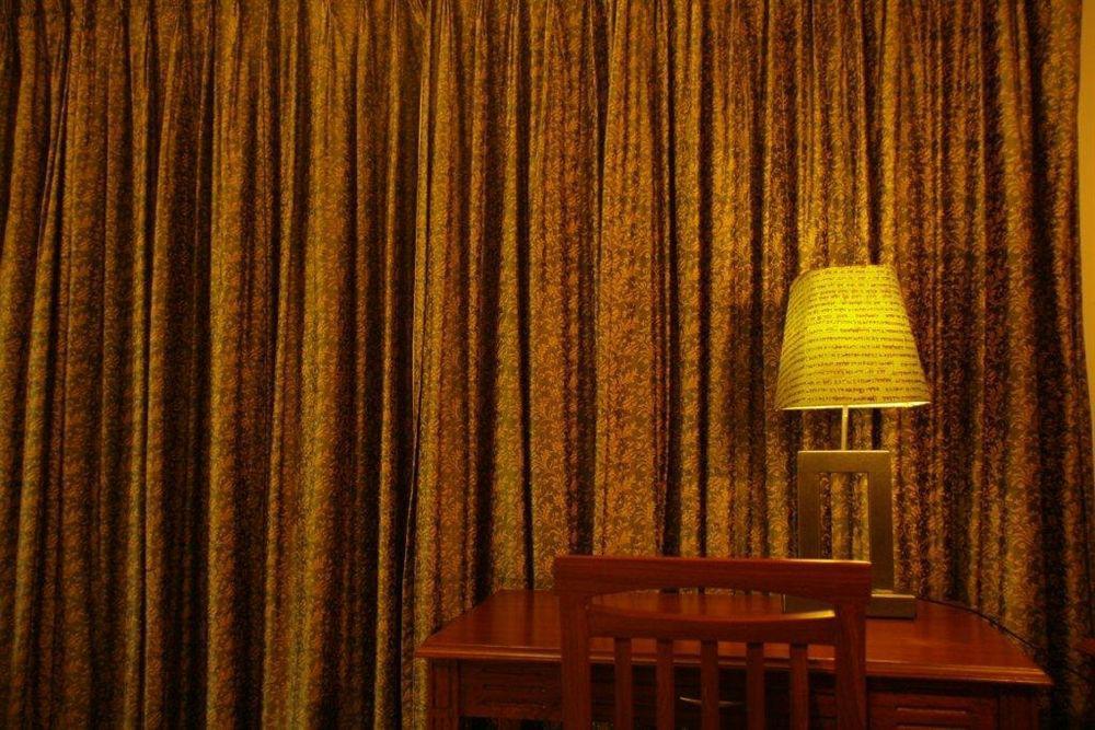 Justa Off Mg Road Hotel Bengaluru Kültér fotó
